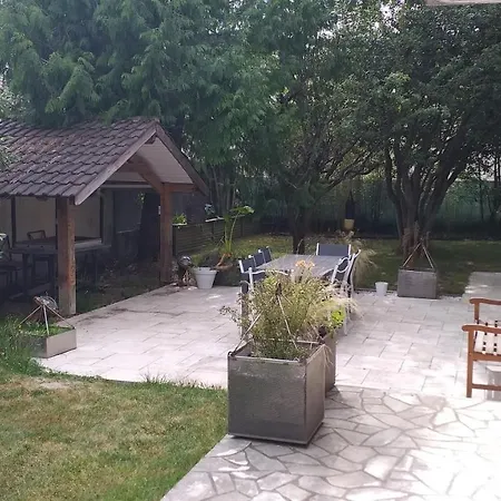Maison Au Calme, Jardin Et Proche Commodites *