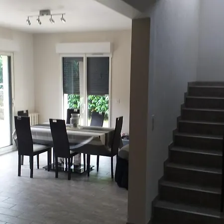 Holiday home Maison Au Calme, Jardin Et Proche Commodites *